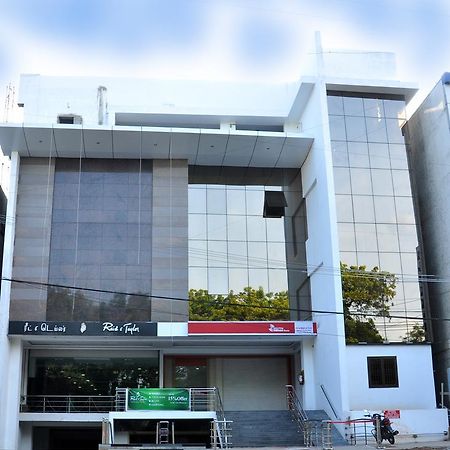 Hotel The Home Tiruppur Pokoj fotografie