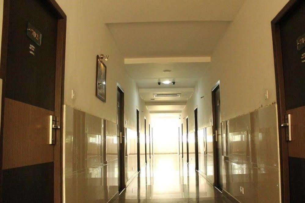 Hotel The Home Tiruppur Exteriér fotografie